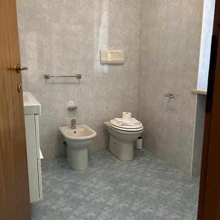 Lejlighed , Wi-fi, Piscina E Garage F&l Montinelle